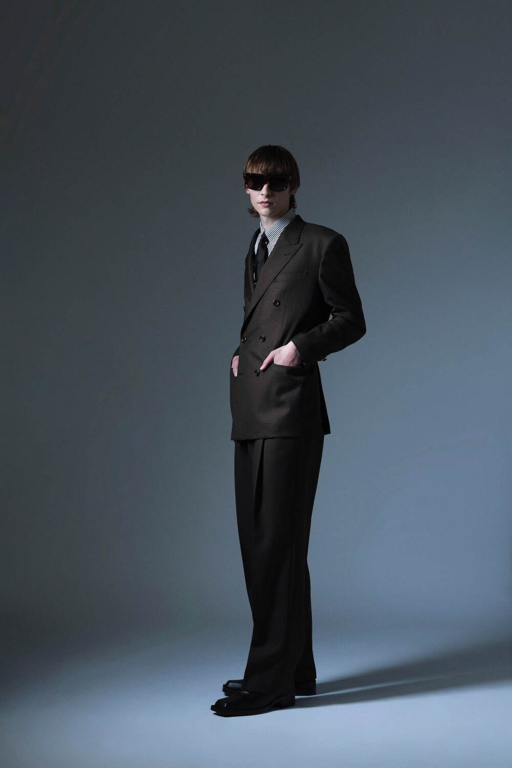 写真18/21｜ジョン ローレンス サリバンの定番スーツが一新、洗練され