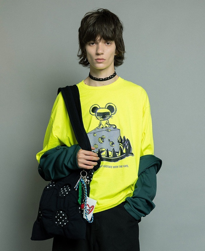 ミルクボーイ“ネズミ型”ショルダーバッグ、大きな耳のふわふわファー