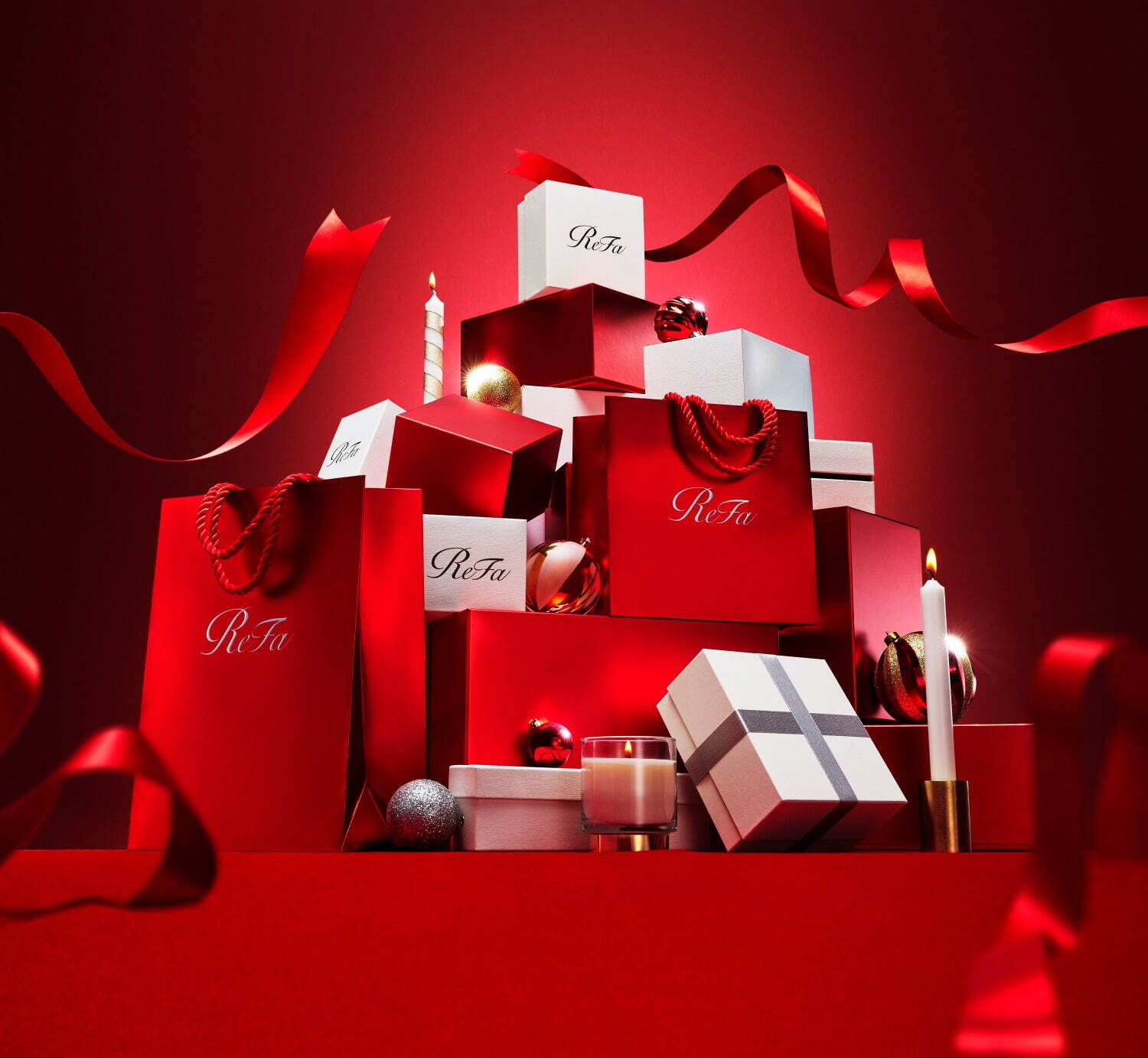 リファ24年クリスマスにおすすめの「ヘアケアギフト」銀座で新作