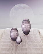 ラリックのクリスタルガラス“夕暮れ着想”のパープルカラー、羽モチーフ