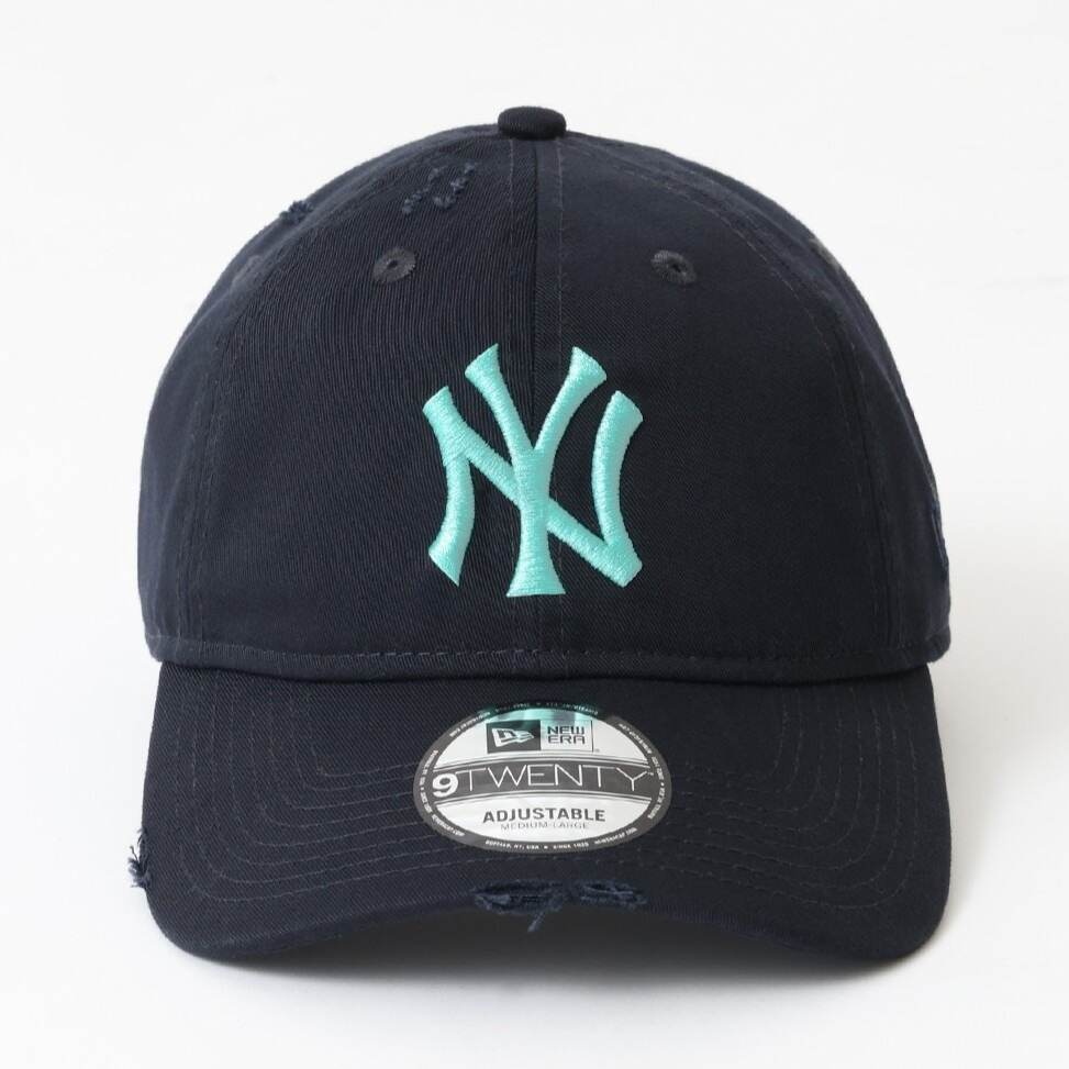 ニューエラ「9TWENTY」ボタニカル柄の限定キャップ＆キーホルダー