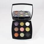 写真7/13｜シャネル2025年クリスマスコスメ、9色アイシャドウ「レ ヌフ