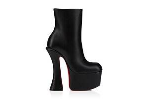 クリスチャン ルブタン26年春ウィメンズ、‟サーカス”着想の厚底ブーツ