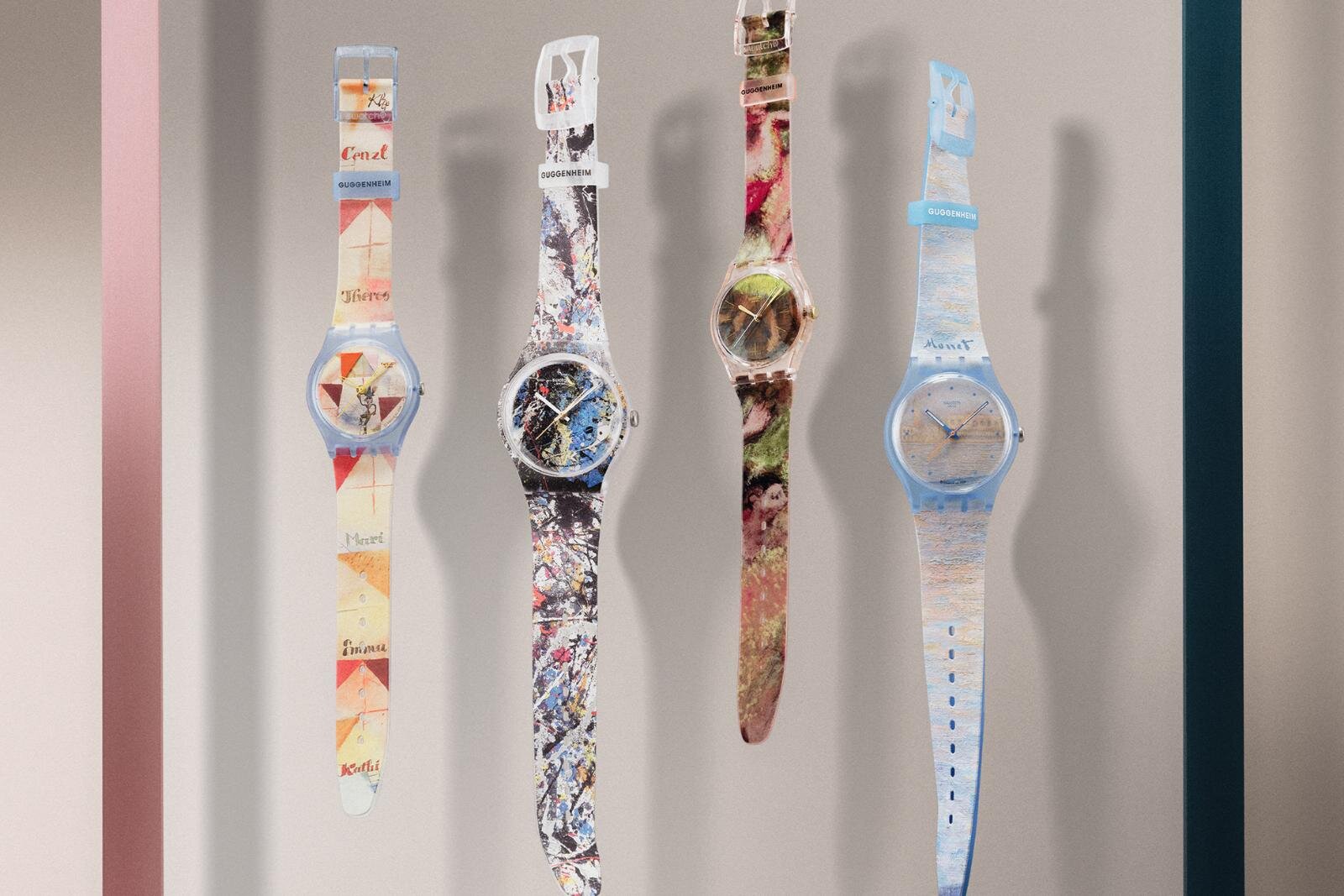 スウォッチから、2m10cmの腕時計型壁掛け時計に新デザイン登場