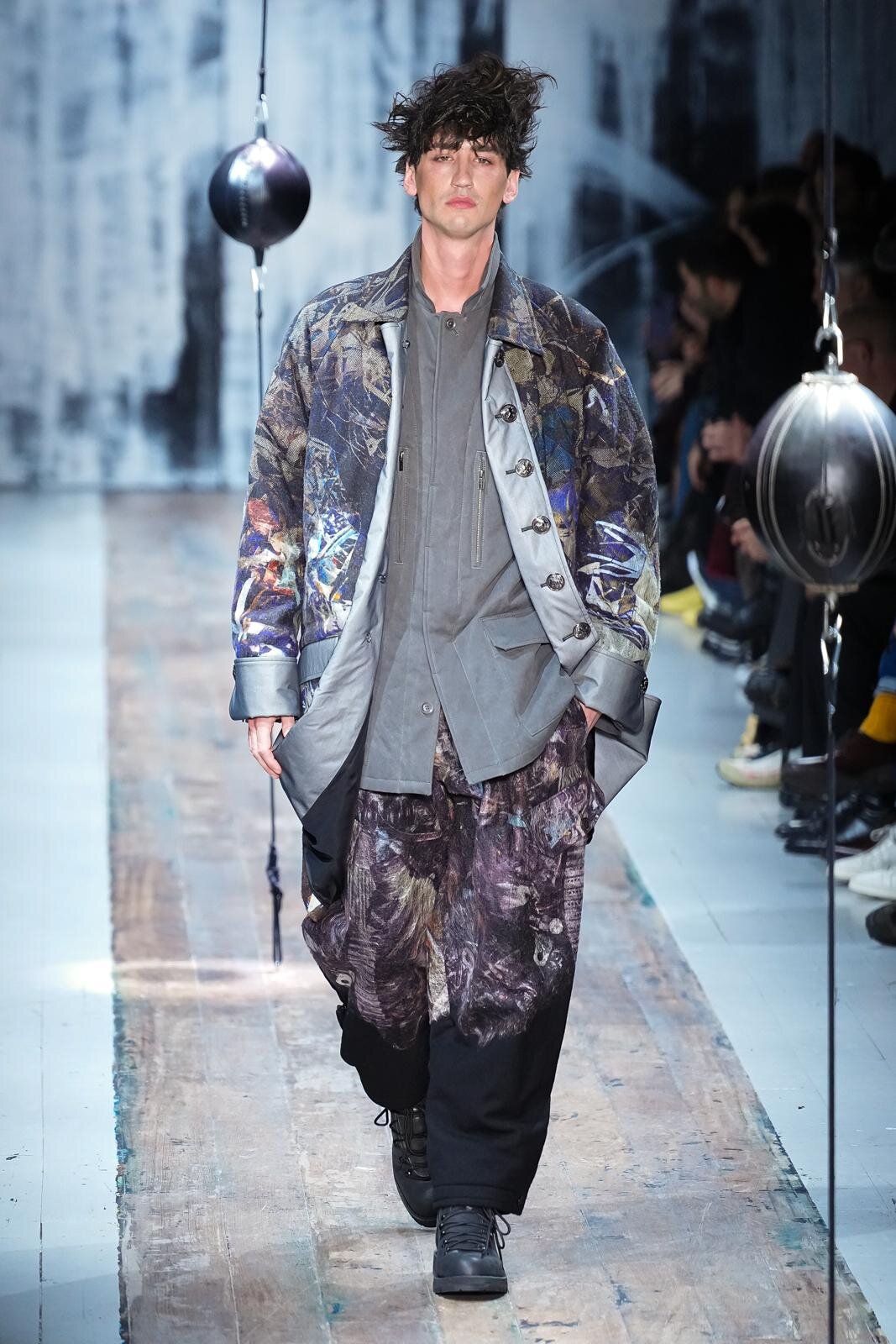 ヨウジヤマモト(Yohji Yamamoto) コレクション - ファッションプレス