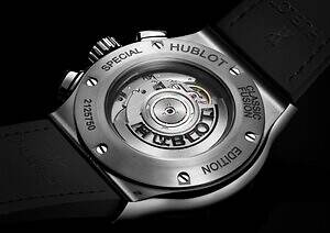 ウブロのサッカー日本代表公式ウォッチ“サムライブルー”文字盤に