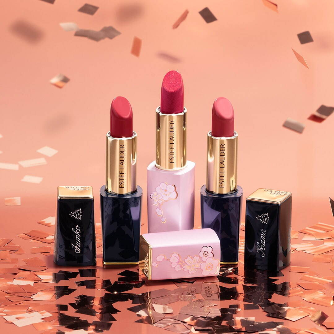 エスティ ローダー“幸せを運ぶ”リップに「クリスマス ツリー」モチーフ