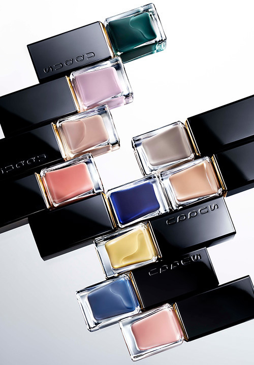 SUQQU ネイル カラー ポリッシュ」大人の手元に知性を宿す全10色の