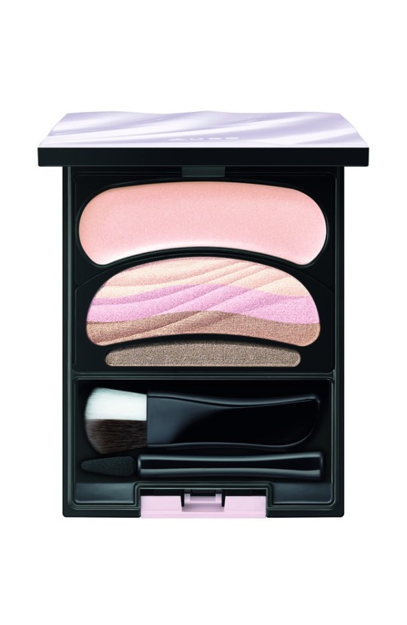 ソフィーナ オーブ「ブラシひと塗りシャドウ」が進化、より簡単に