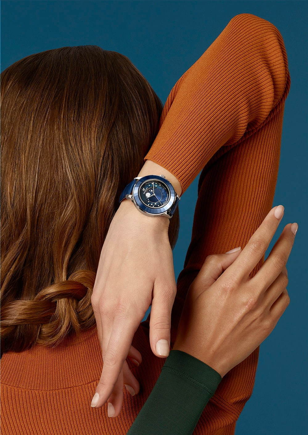 スワロフスキー・ウォッチ“北極の星空”着想の腕時計、煌めくクリスタル