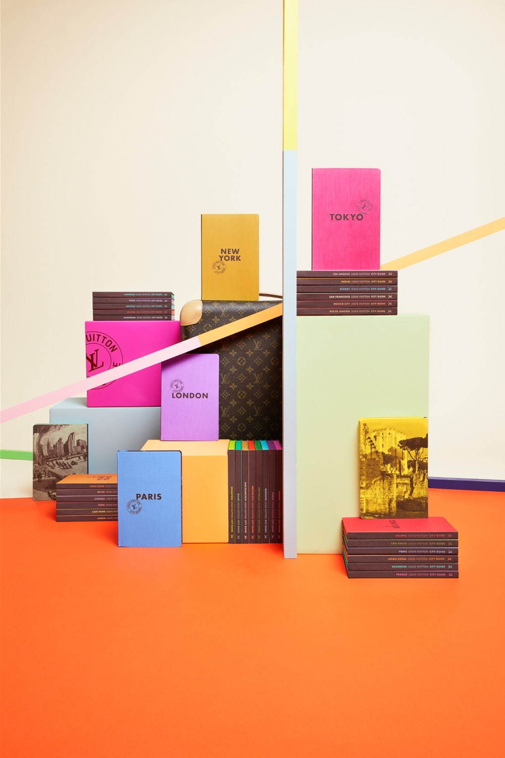 ルイ・ヴィトンの旅本『シティ・ガイド』一新、NYやシンガポールなど