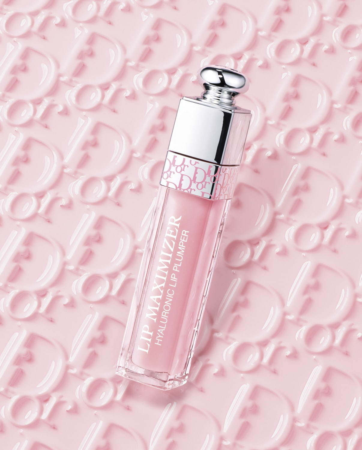 ディオールから新ロゴマニアチーク、“肌の水分量に反応”肌色にあった