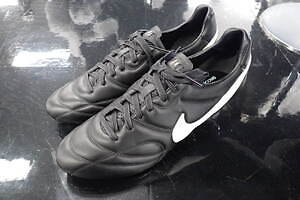 コム デ ギャルソン×ナイキ、スパイク「プレミア」を再解釈したヒール