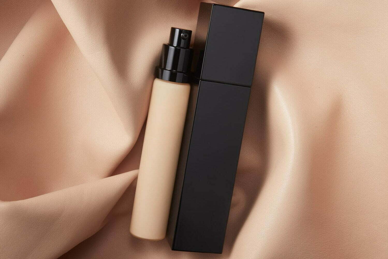 SERGE LUTENS リキッドファンデーション 30ml本体+ケース セット