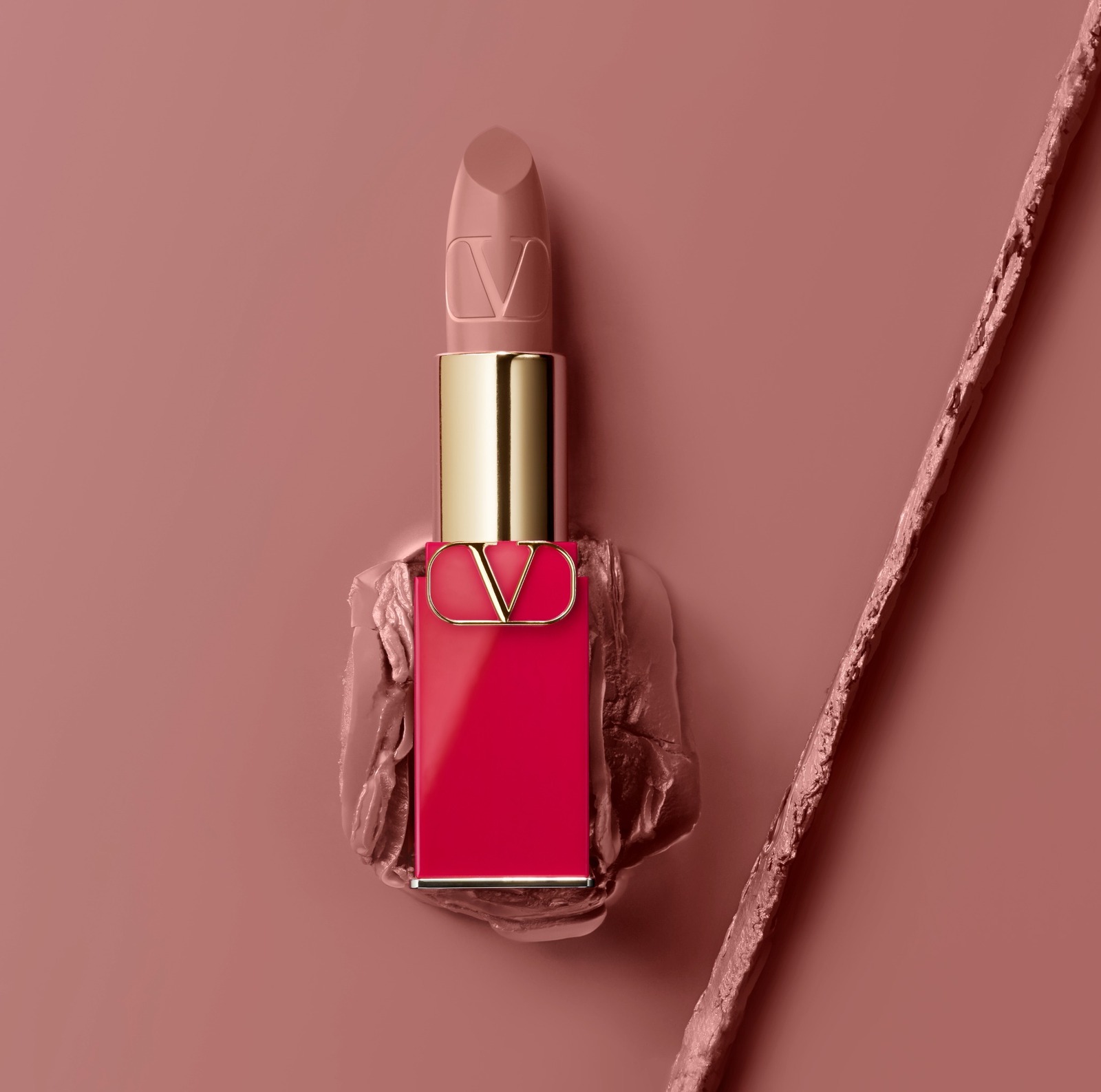 ヴァレンティノ ビューティ22年秋コスメ「ロッソ ヴァレンティノ」に