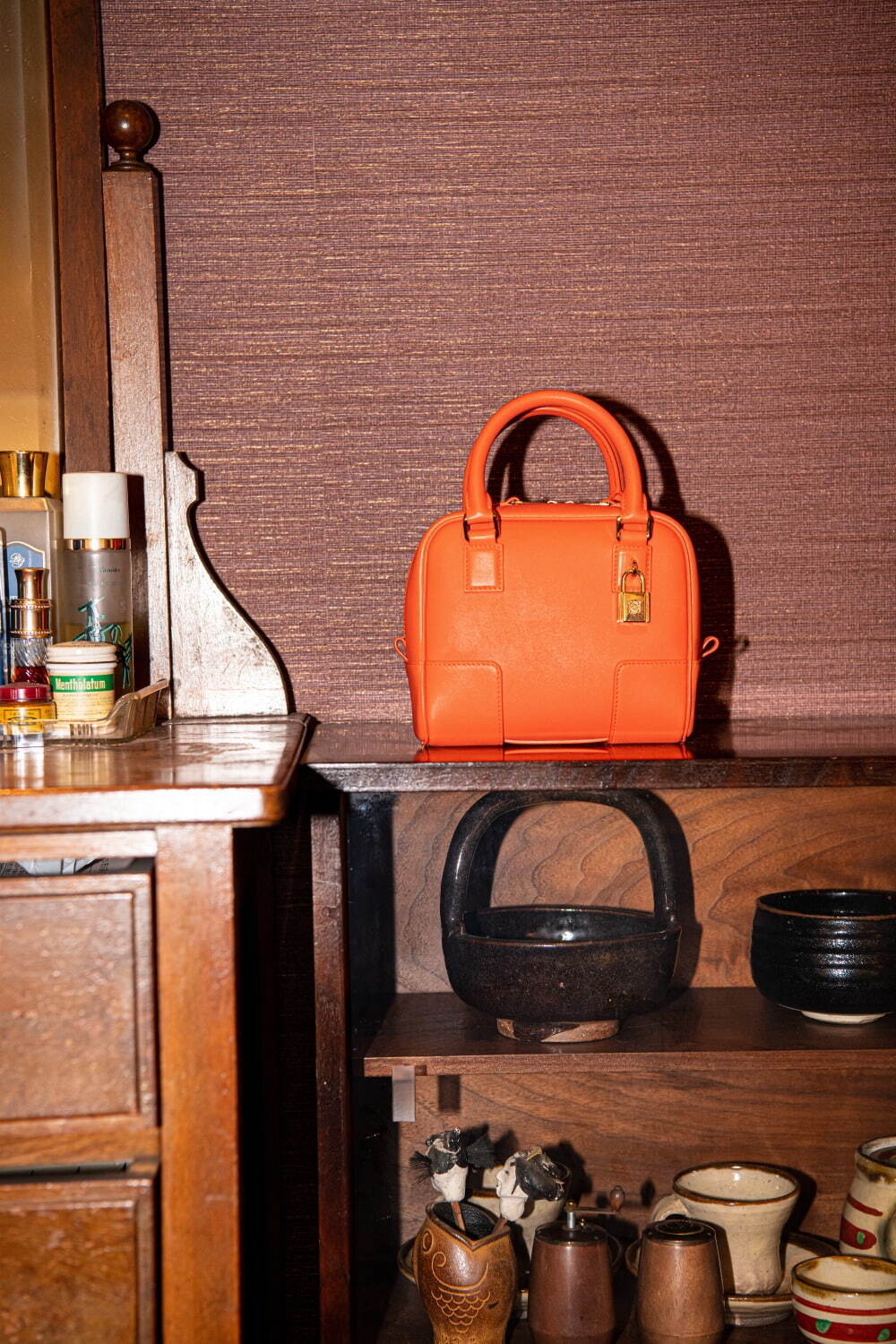 ロエベの新作バッグ「アマソナ16 スクエア」ナパカーフレザー