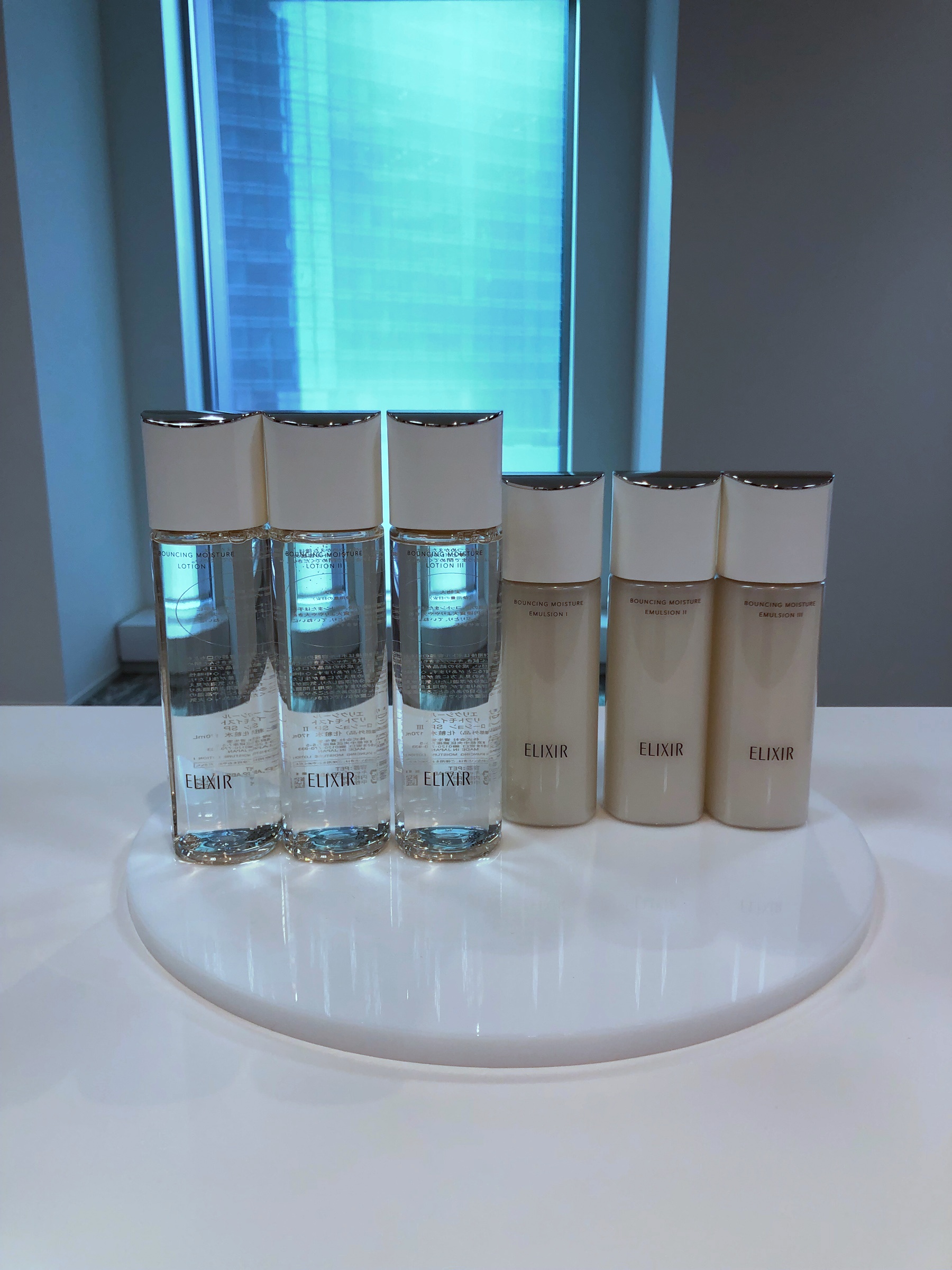 エリクシール」が最新コラーゲン研究搭載の化粧水・乳液を発売 新