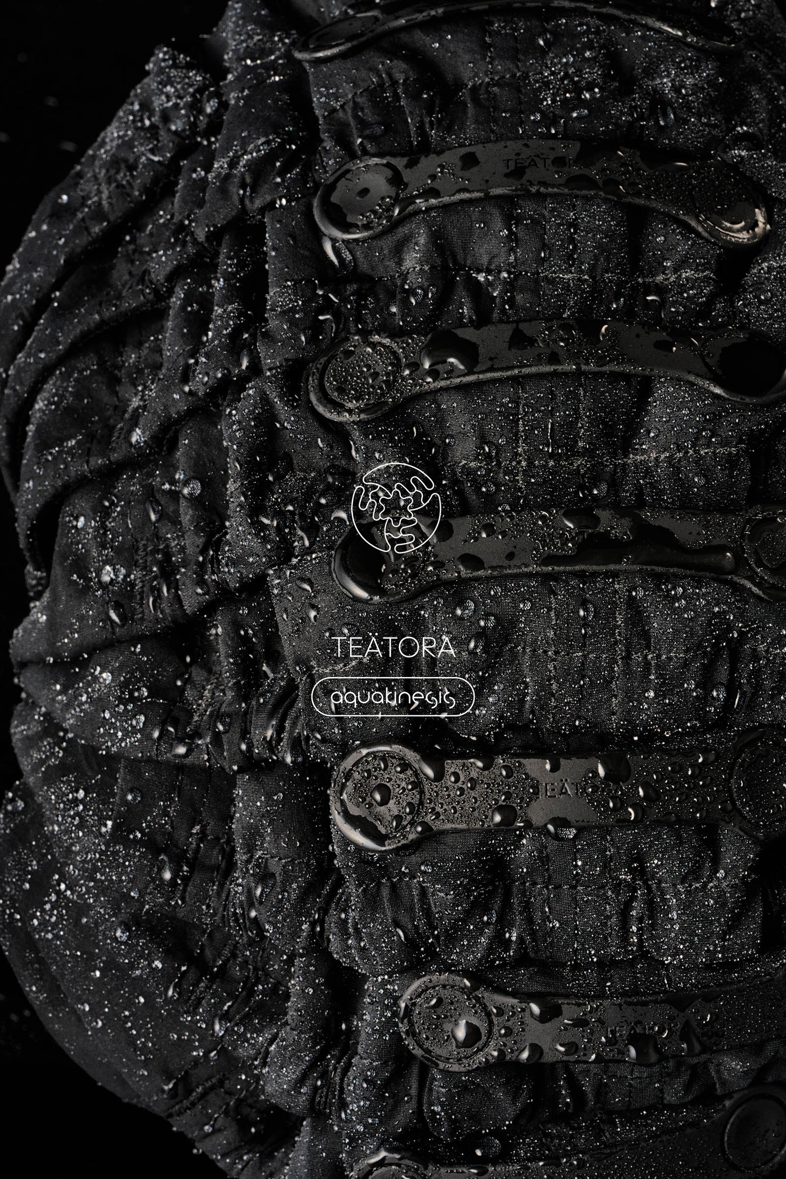 テアトラとキジマ タカユキがコラボ ビーチリゾート専用の機能素材を