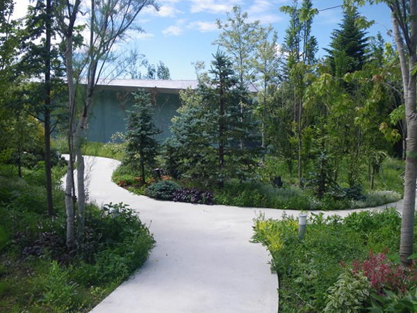 軽井沢千住博美術館①｜ガーデニング（緑化・造園・花壇）【花門