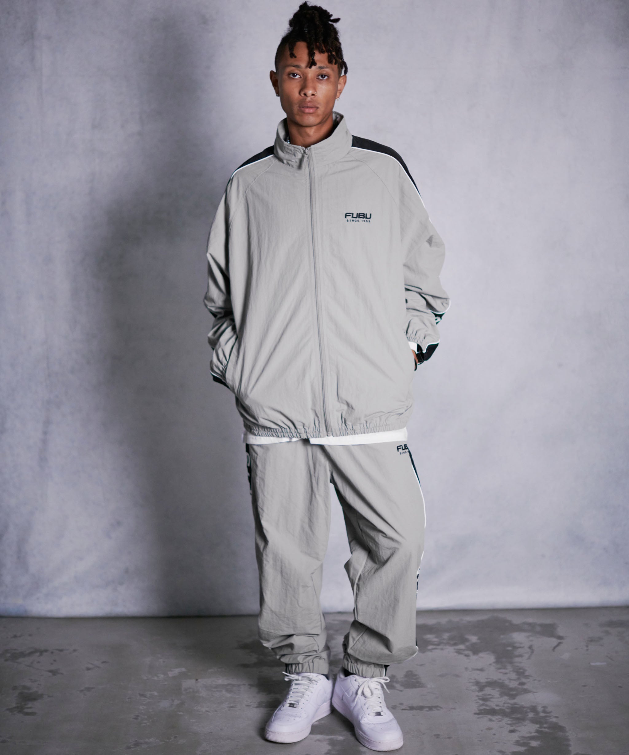 FUBU フブ ナイロンジャケット トラックジャケット 。FUBUはアメリカの