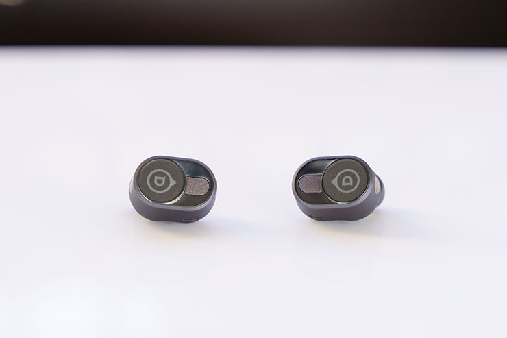 DEVIALET GEMINI II レビュー | ドライで明瞭サウンドの高品位な