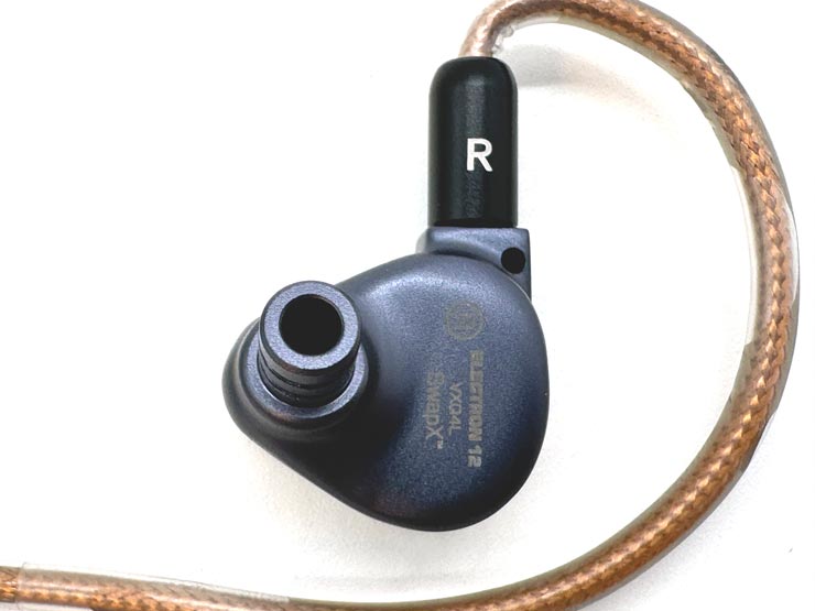 FiR Audio Electron e12 レビュー | 力強さと豊かでおおらかなサウンド