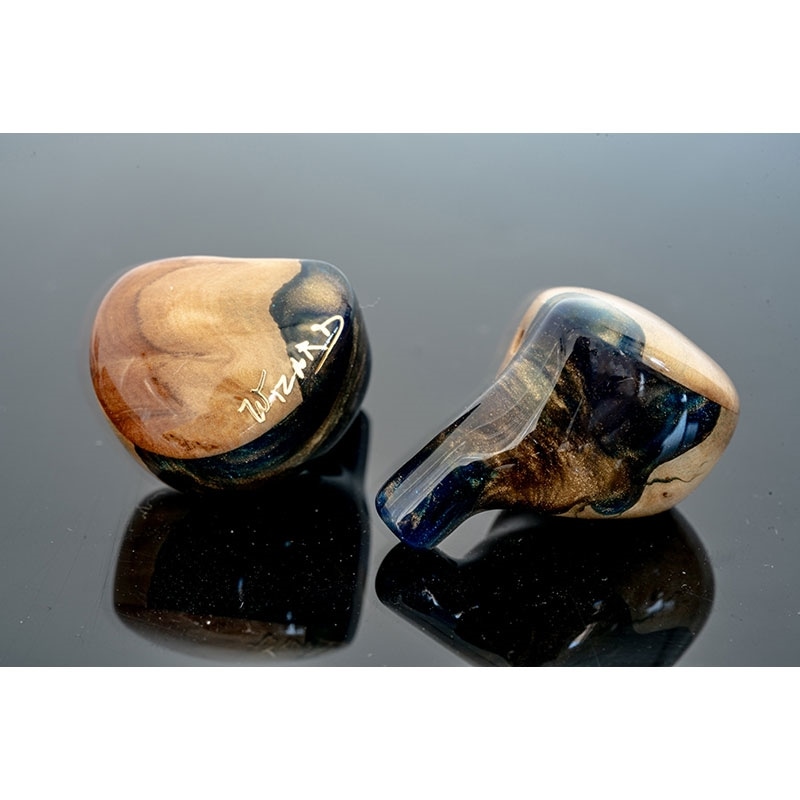 Noble Audio Prestige “KHAN“ Universal -Wizard Wood's Maple Base