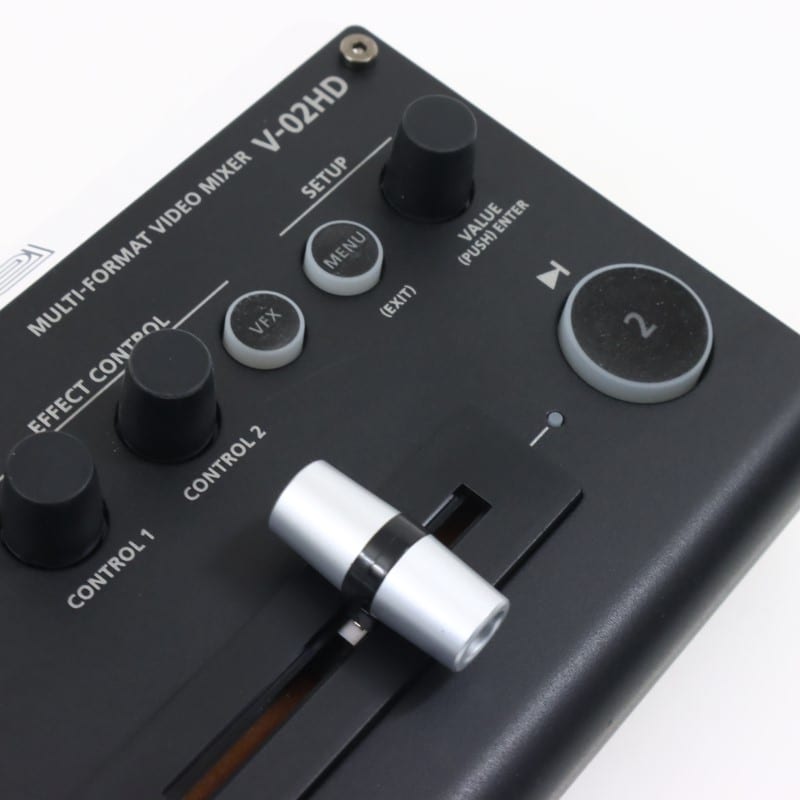 Roland V-02HD [マルチフォーマット・ビデオ・ミキサー] 中古