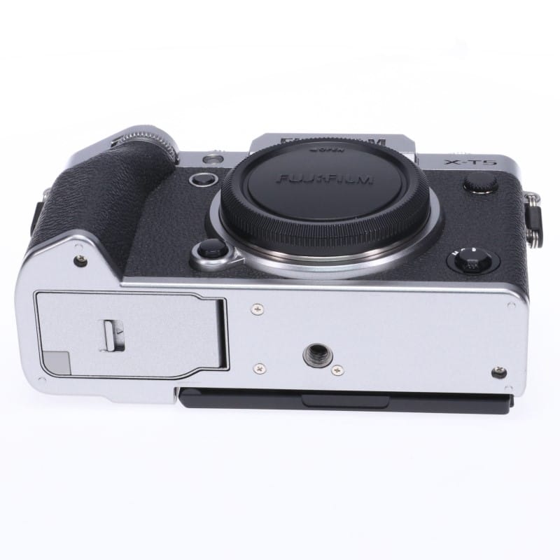 富士フイルム FUJIFILM X-T5 ボディ シルバー ABランク 中古｜フジヤカメラ
