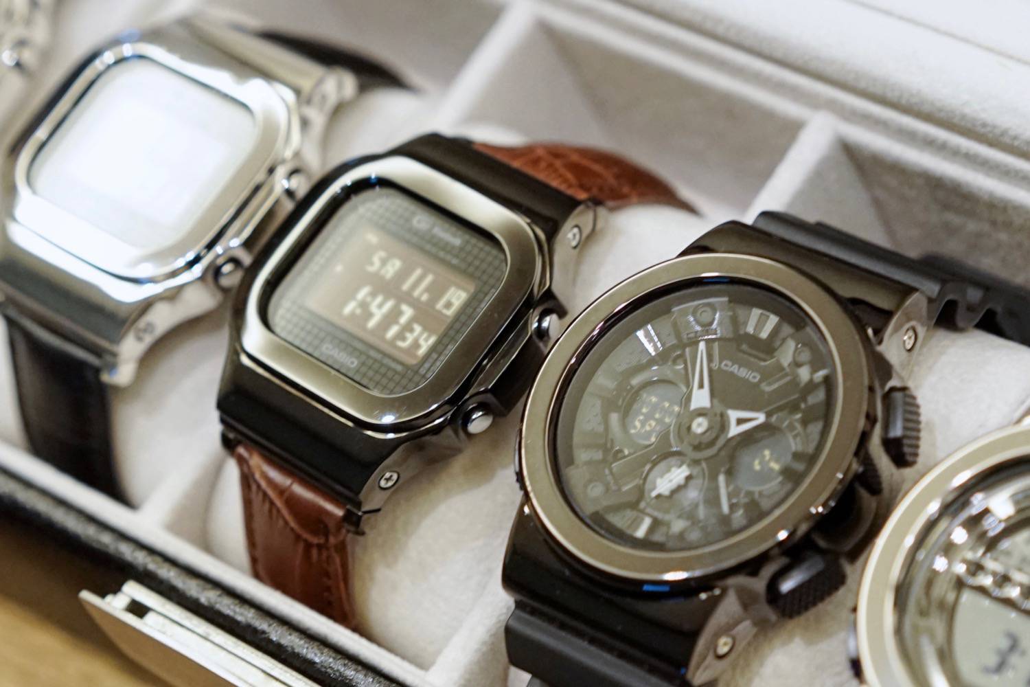 カスタムG-SHOCK『DAMUE』を購入！輝きが最高に格好良い！ | DRESS