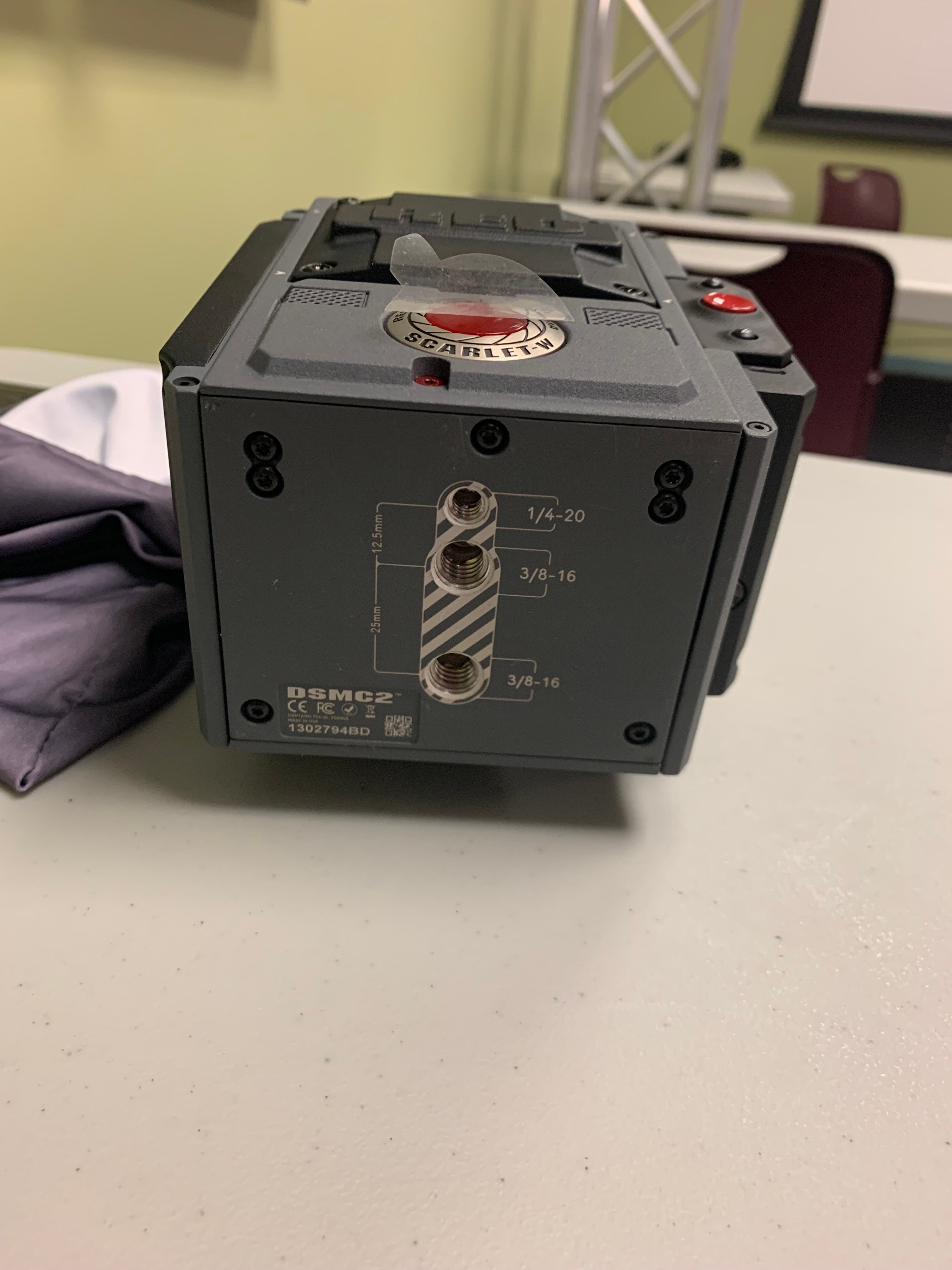 RED Digital Cinema 710-0242-STD [Demo Item] SCARLET-W RED DRAGON