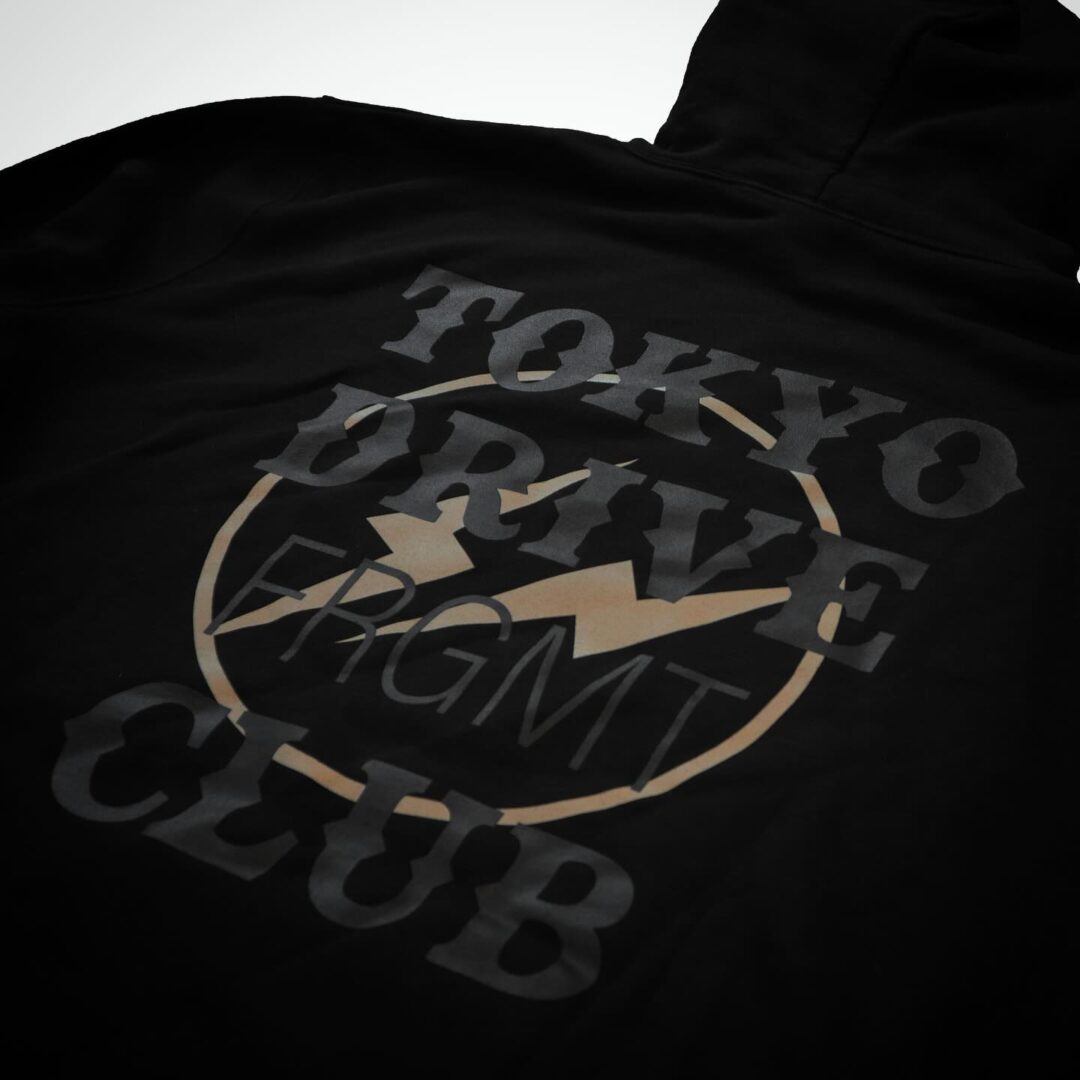 FRAGMENT x Tokyo Drive Car Club コラボアイテムが受注販売