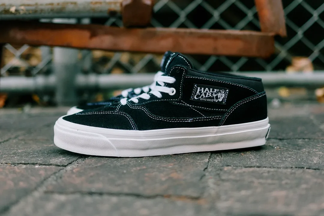 2026年 1/1 発売】VANS PREMIUM HALF CAB REISSUE 33 “Black/White