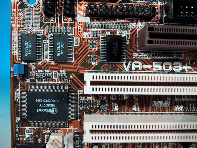 マザーボードミュージアム FIC VA503+