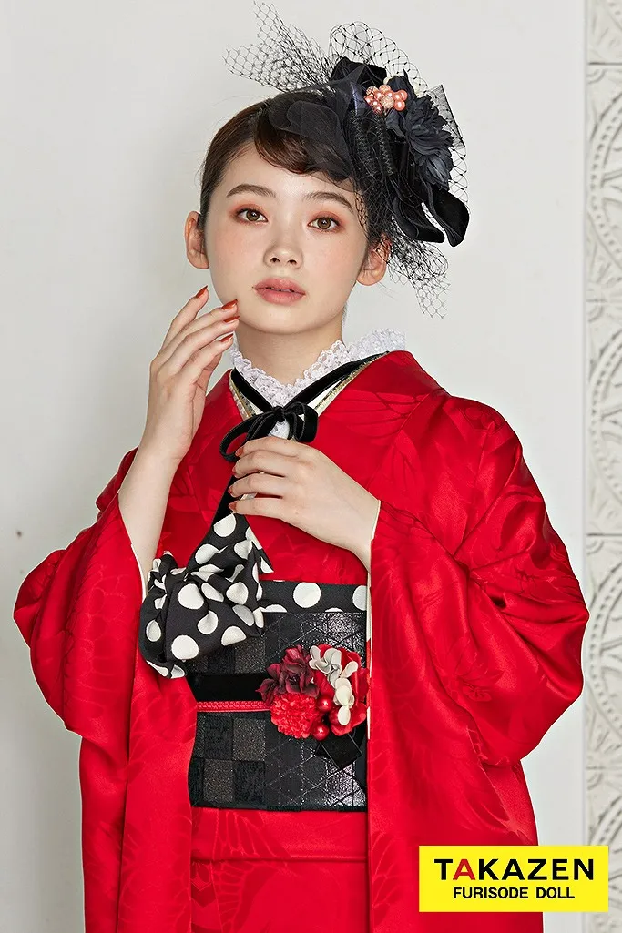 レトロ 赤無地 正絹 シンプル 目立つ 誰とも被らない振袖ネット