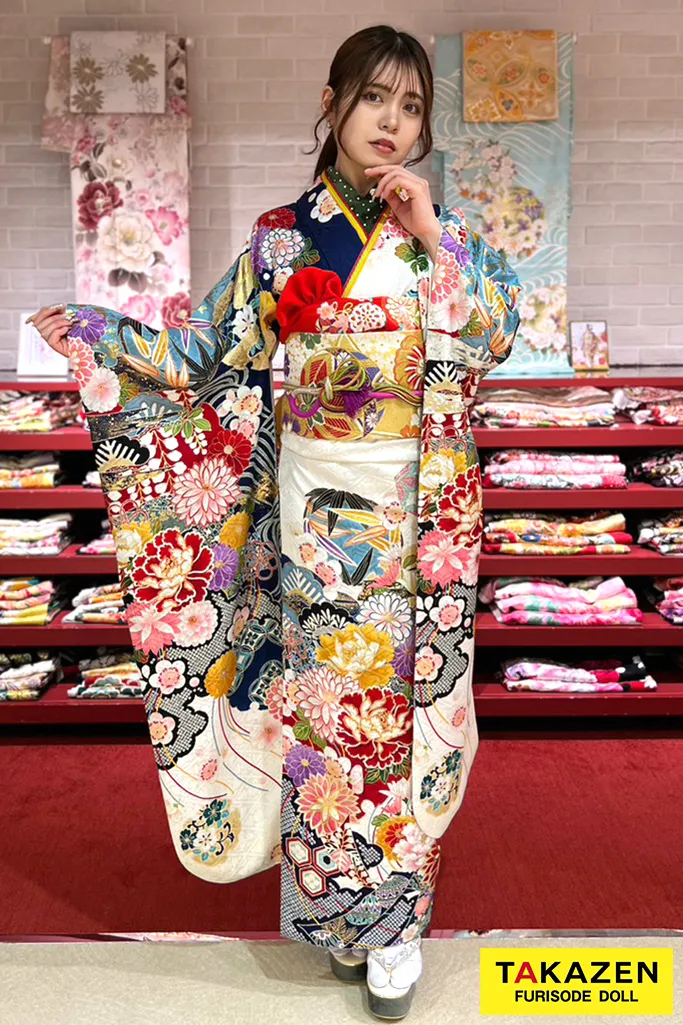 格式の高い柄 紅型の振袖をご紹介✨✨｜成⼈式の振袖ネットレンタル