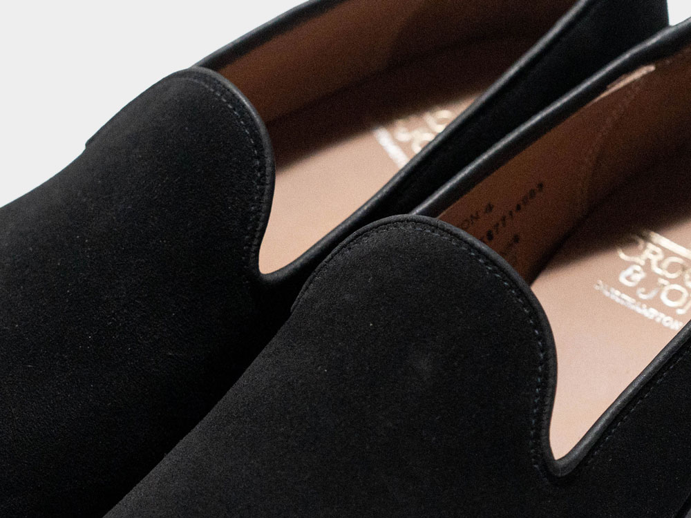 クロケット＆ジョーンズ | 削ぎ落とした美しさ、洗練された佇まい