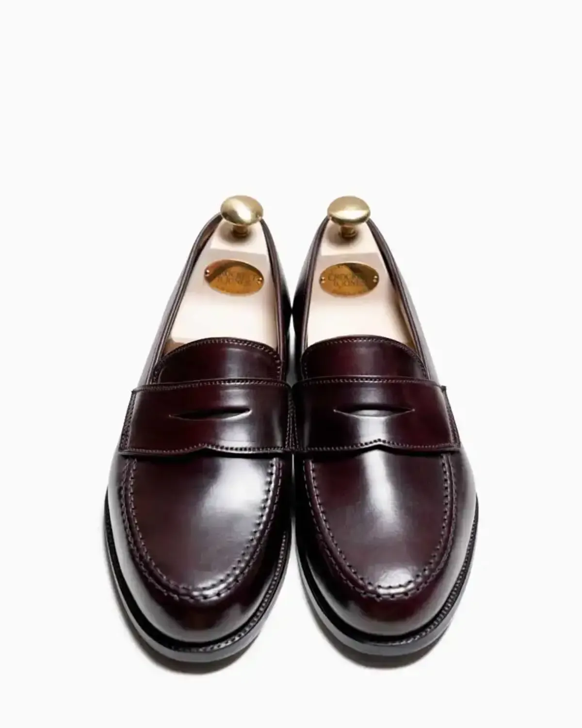 クロケット＆ジョーンズ | 贅沢なードバンを、軽やかに履く「HARVARD 2