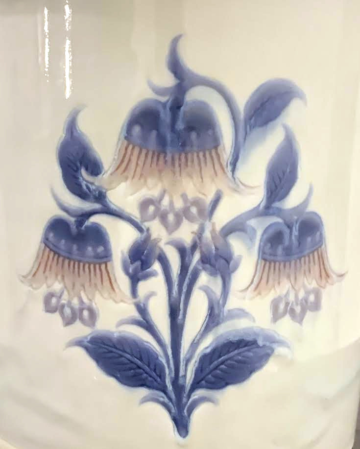 作品詳細: 彩磁水差 草花文