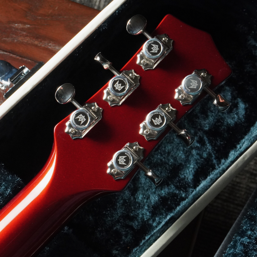 在庫情報/Blast Cult Hollow V Candy Apple Red w/Bigsby B7