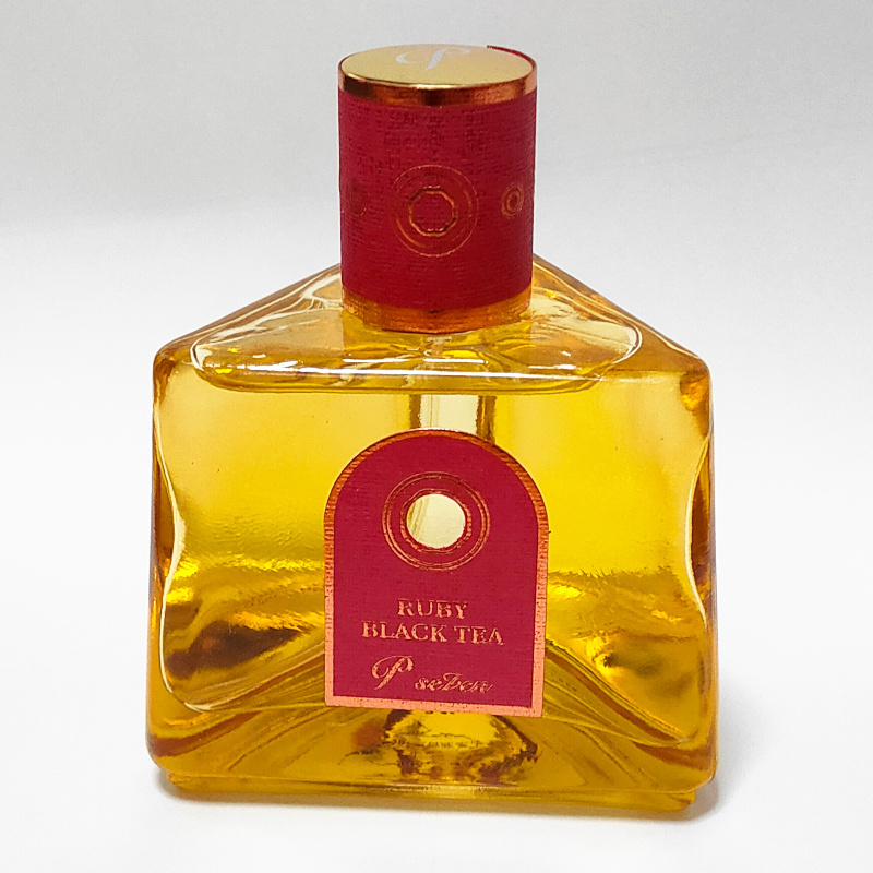 ピーセブン 耀香 RUBY BLACK TEA - 量り売り香水.com