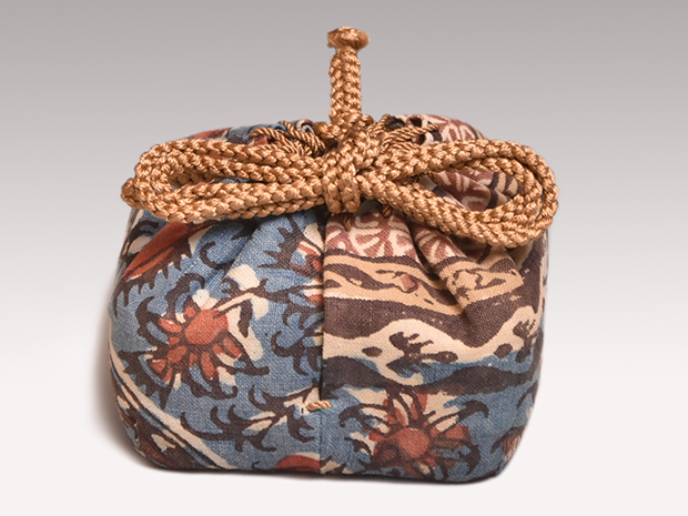 1227 手塚充作 紅隅田川 香合 未使用 1227 手塚充作 紅隅田川 香合