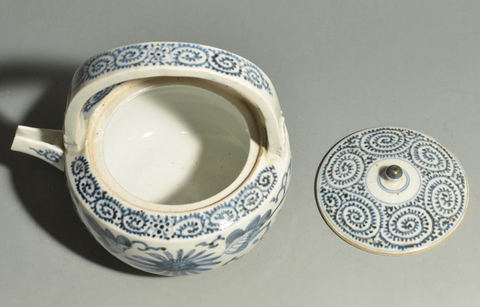 古伊万里 手付き水注 燗鍋 花に蛸唐草染付 共蓋 江戸後期 美品 | 古