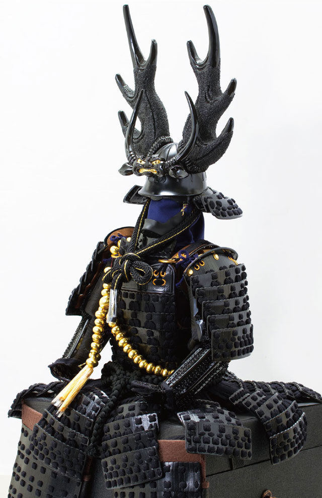 本多忠勝公 黒糸威二枚胴具足模写 高床台飾りNo2281 | 五月人形