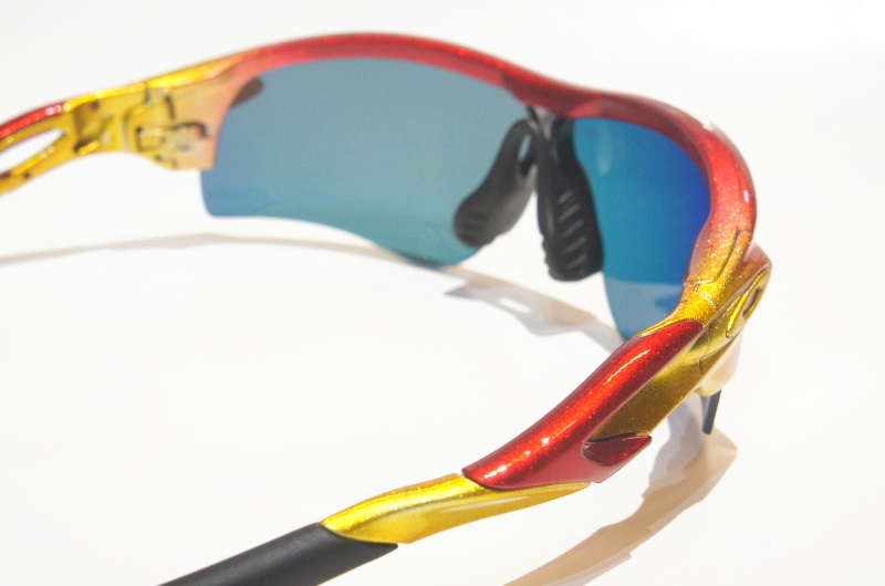 自分だけのオリジナルカラーサングラス。カニヤ・カスタムチューニング