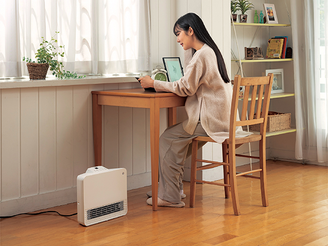 セラミックヒーター KPH-1246/W｜電気ストーブ／ヒーター｜シーズン