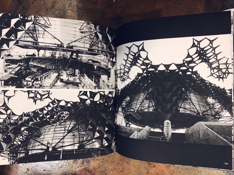 黒川紀章 未来を創造する建築 KISHO KUROKAWA Architecture of