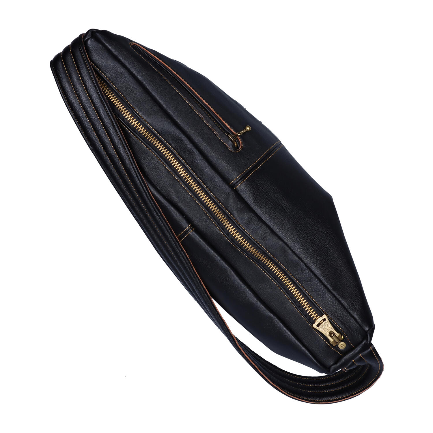 新喜皮革 馬革 半月型 斜めがけ ボディバッグ | 合同会社 ガムアママ