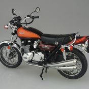 アオシマから、ディテールを忠実に再現したZ2のプラモデルが1/12