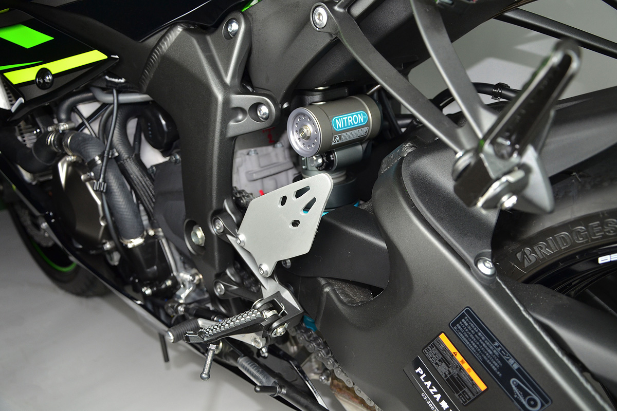 ナイトロンより、新型Ninja ZX-6Rに適合するハイエンドなリヤショック